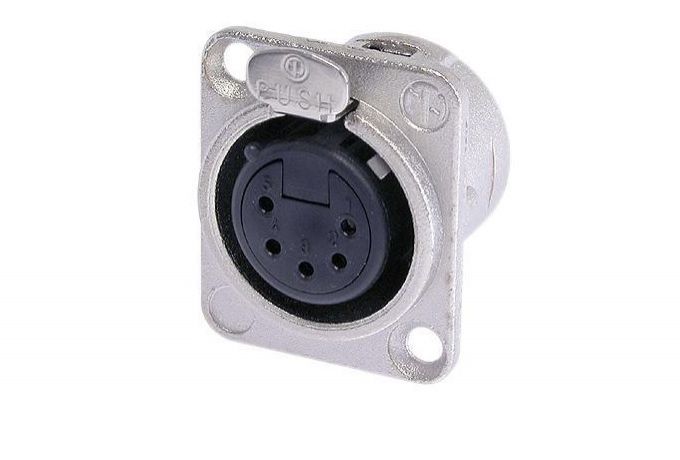 NC5FD-L-1 (Tasker TN170) — Connettore XLR 5 poli femmina da pannello con contatti argentati e flangia in metallo
